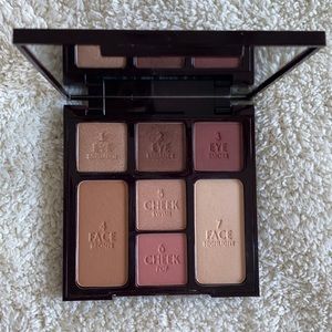 Charlotte Tilbury Instant Look in a Palette - Gorgeous, Glowing Beauty!